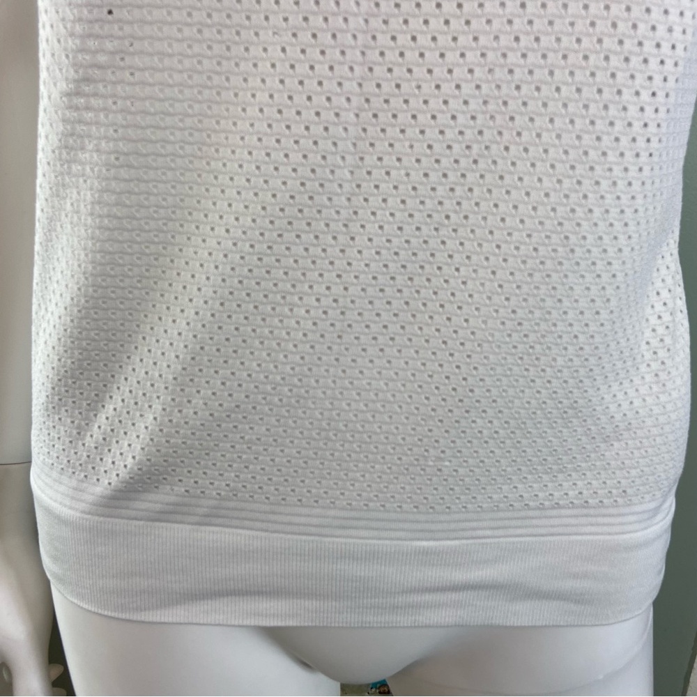 lululemon Breeze By Muscle Tank II White Mesh Athletic Tank XSmall/Small - Picture 7 of 11